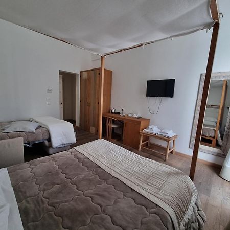 Il Palazzotto Luxury Suites Lecce Pokój zdjęcie