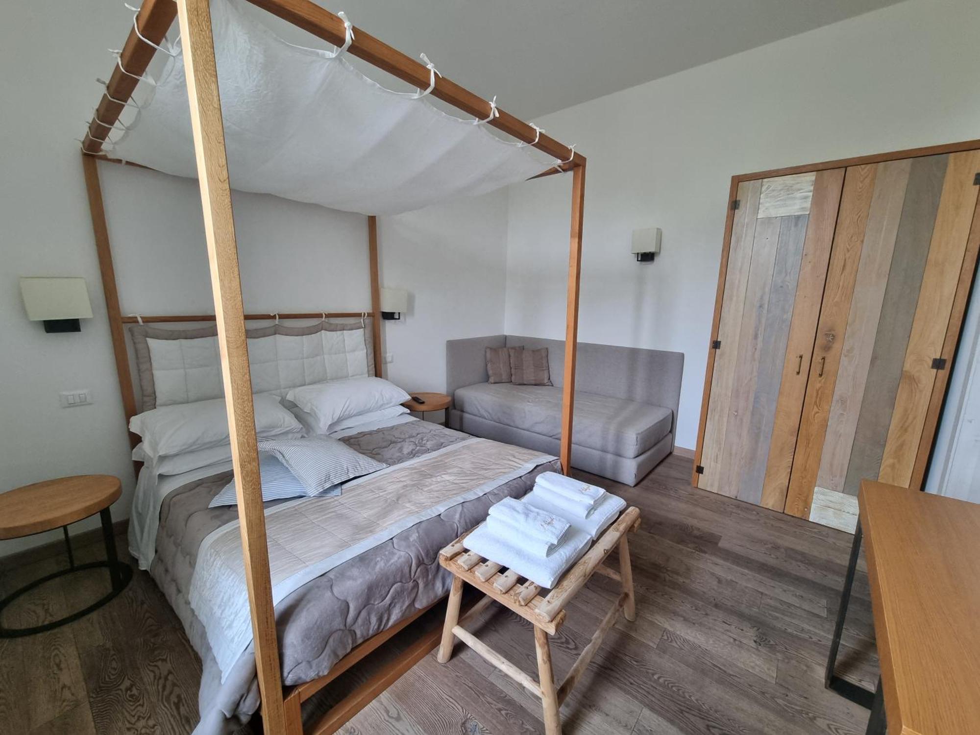 Il Palazzotto Luxury Suites Lecce Pokój zdjęcie